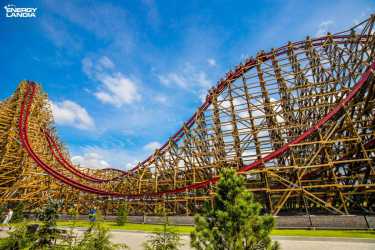 Obóz młodzieżowy, KORBIELÓW 2026 - WAKACYJNY HIT !!! Z wyjazdem do Energylandii, wycieczkami do Wiednia, na Słowację i do aquaparków. Ośrodek z basenem letnim. Kolonia 7-13 lat, obóz 14-18 lat.